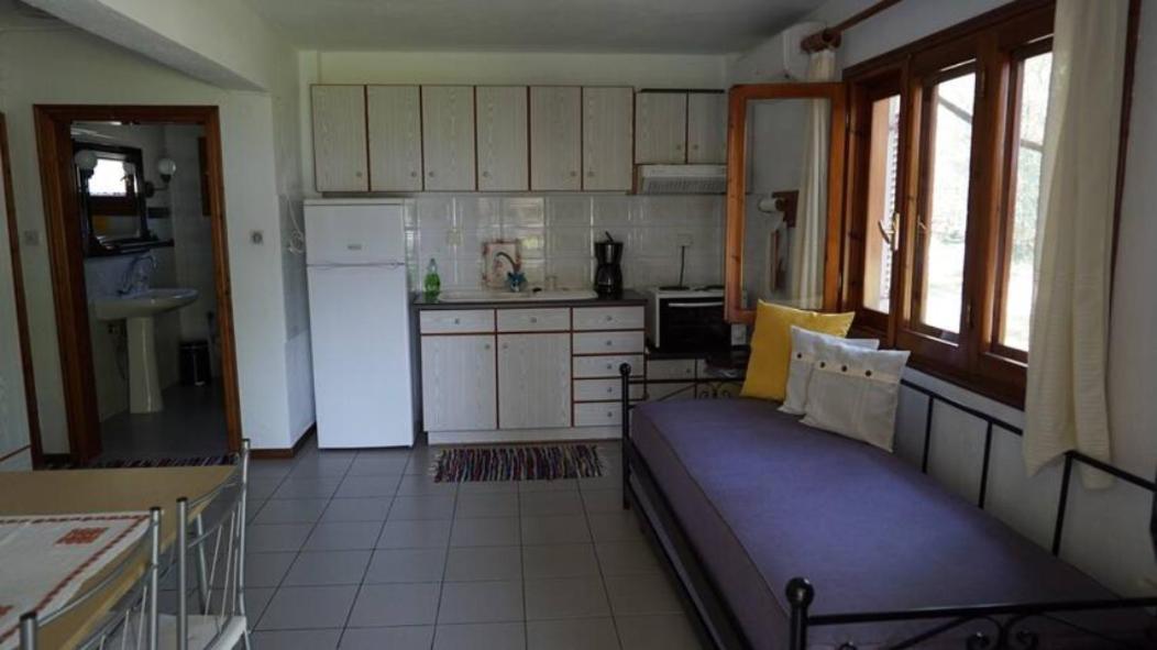 Lila Apartments Vourvourou Exteriör bild
